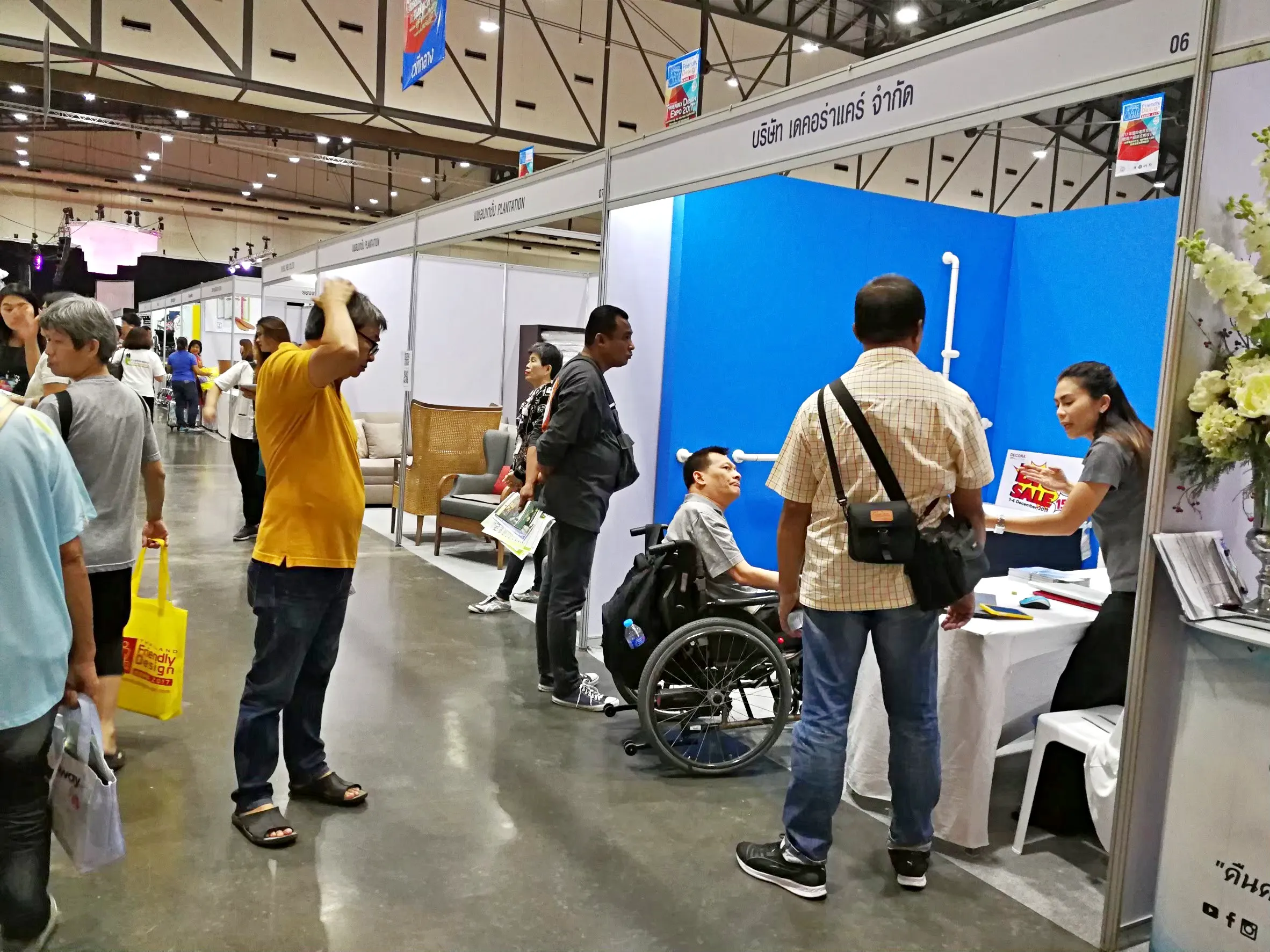 บรรยากาศในงาน thailand friendly design expo 2017 ของบูธ decora care